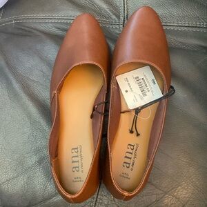 Pointed slip on shoes brand is Ana